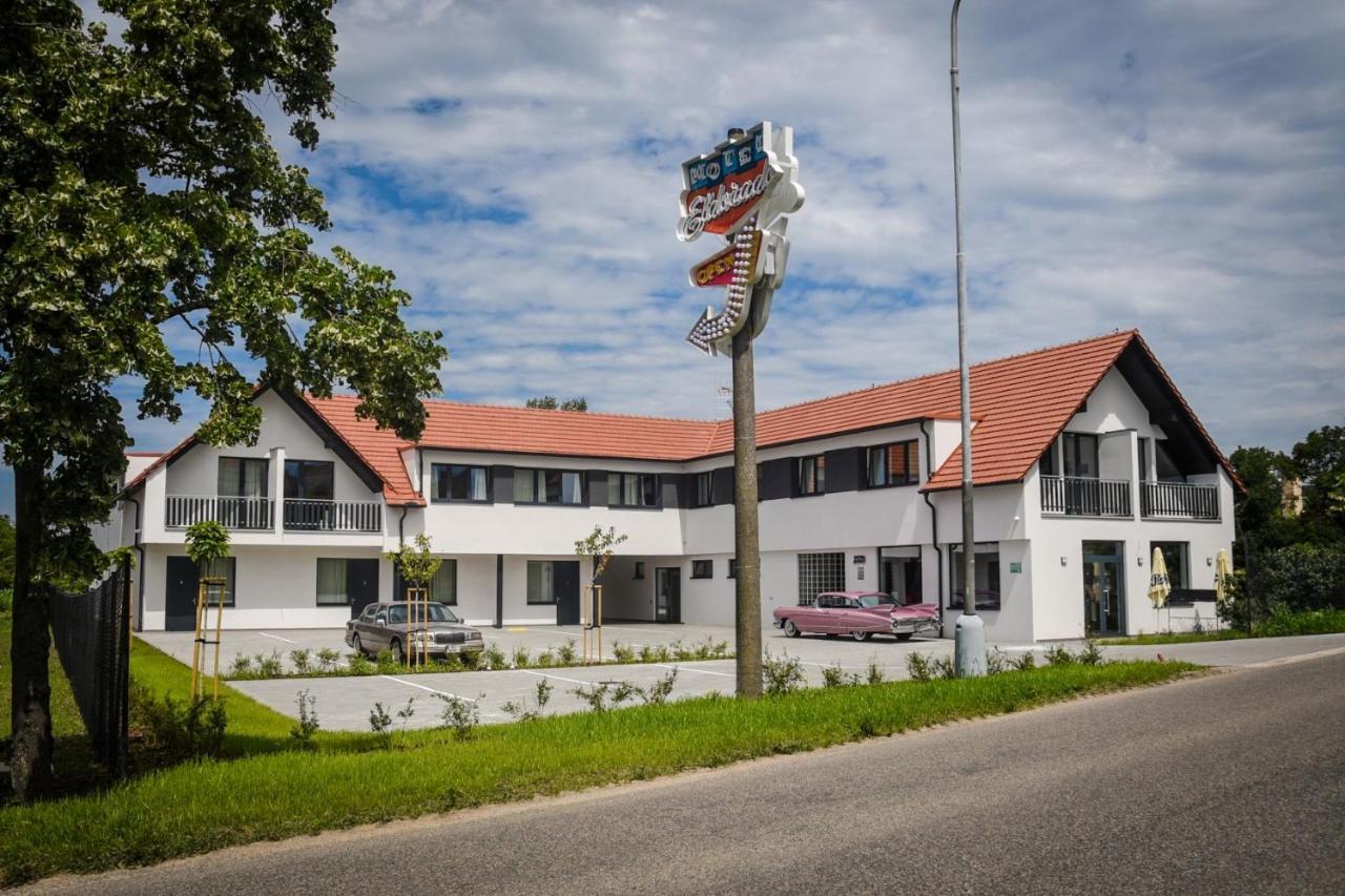 Motel Eldorado Mikulov Exterior photo