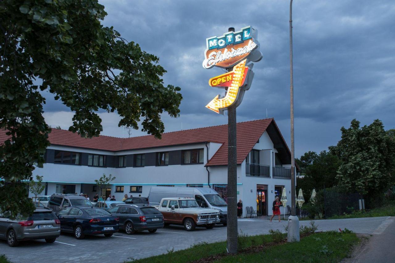 Motel Eldorado Mikulov Exterior photo